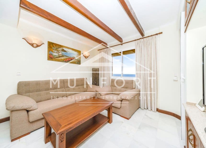 3 makuuhuone Huoneisto myytävänä paikassa Torrevieja mukana uima-altaan - 359 000 € (Ref: 10155887)