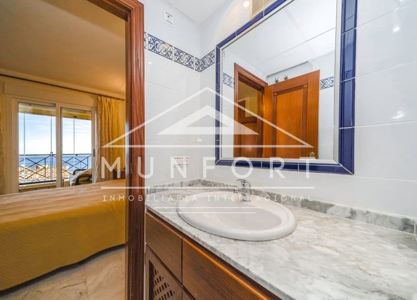 3 makuuhuone Huoneisto myytävänä paikassa Torrevieja mukana uima-altaan - 359 000 € (Ref: 10155887)