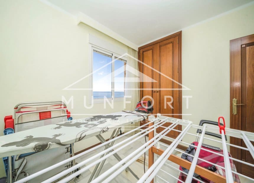 3 makuuhuone Huoneisto myytävänä paikassa Torrevieja mukana uima-altaan - 359 000 € (Ref: 10155887)