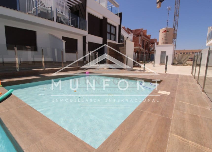 2 bedroom Bungalow for sale in San Pedro del Pinatar with pool - € 239,900 (Ref: 10156184)
