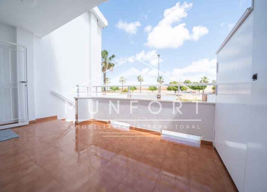 2 Zimmer Apartment zu verkaufen in San Cayetano mit Pool Garage - 149.900 € (Ref: 10156190)
