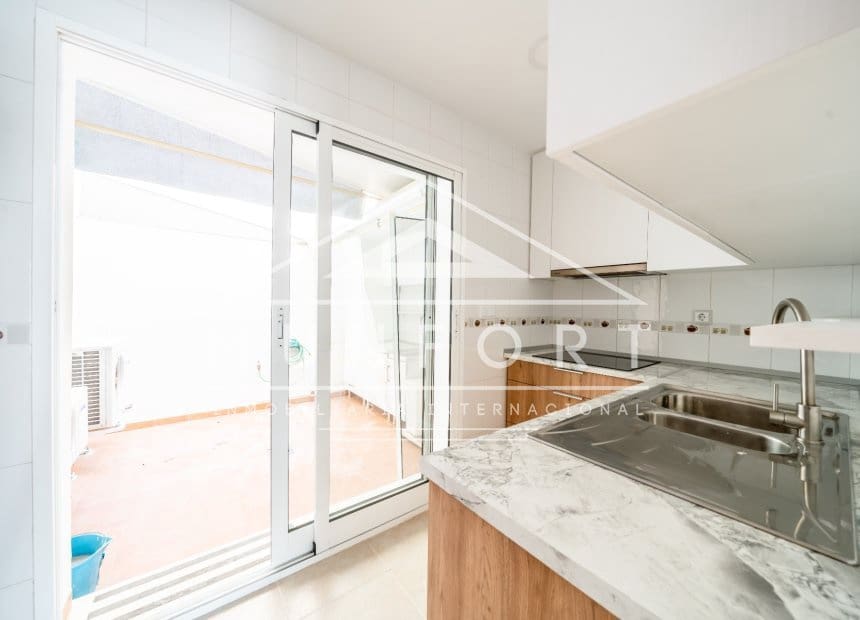 2 Zimmer Apartment zu verkaufen in San Cayetano mit Pool Garage - 149.900 € (Ref: 10156190)