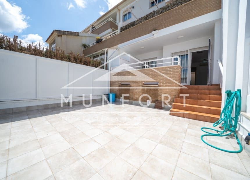 2 Zimmer Apartment zu verkaufen in San Cayetano mit Pool Garage - 149.900 € (Ref: 10156190)