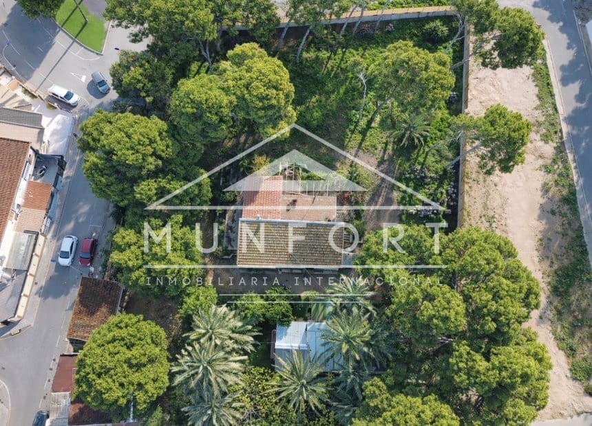 7 slaapkamer Villa te koop in Los Cuarteros met garage - € 1.289.000 (Ref: 10156800)