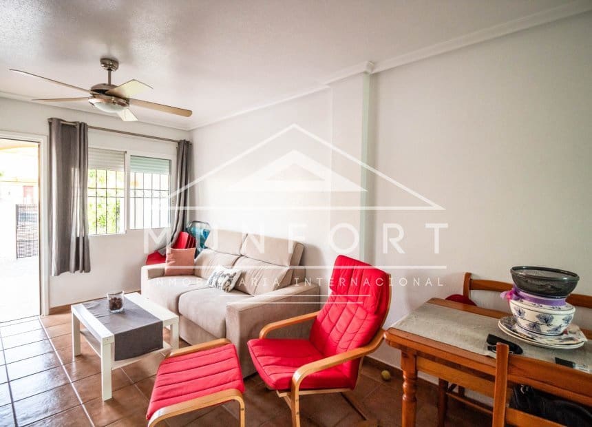 3 quarto Moradia em Banda para venda em Torre de la Horadada com piscina garagem - 329 900 € (Ref: 10156951)