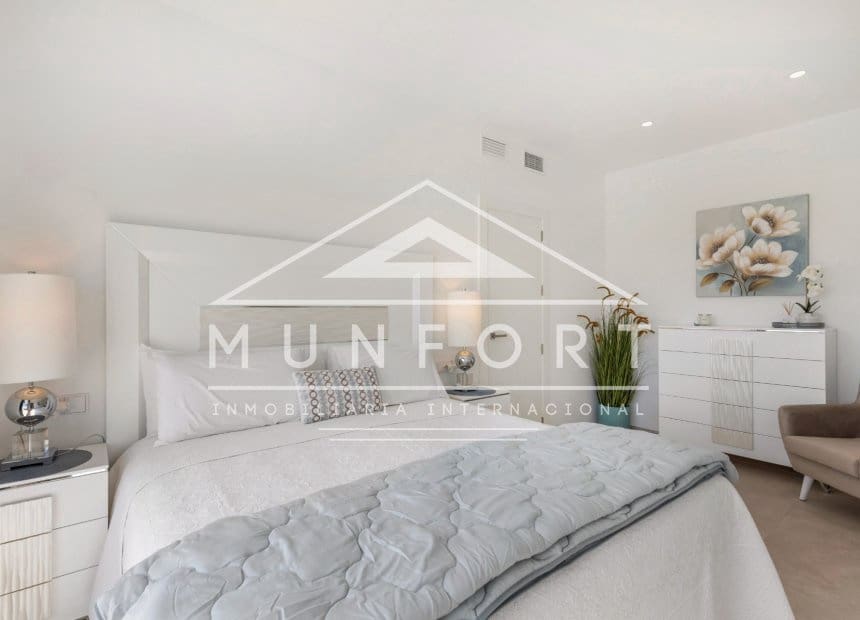 2 chambre Villa/Maison à vendre à Los Alcazares avec piscine garage - 439 000 € (Ref: 10158125)