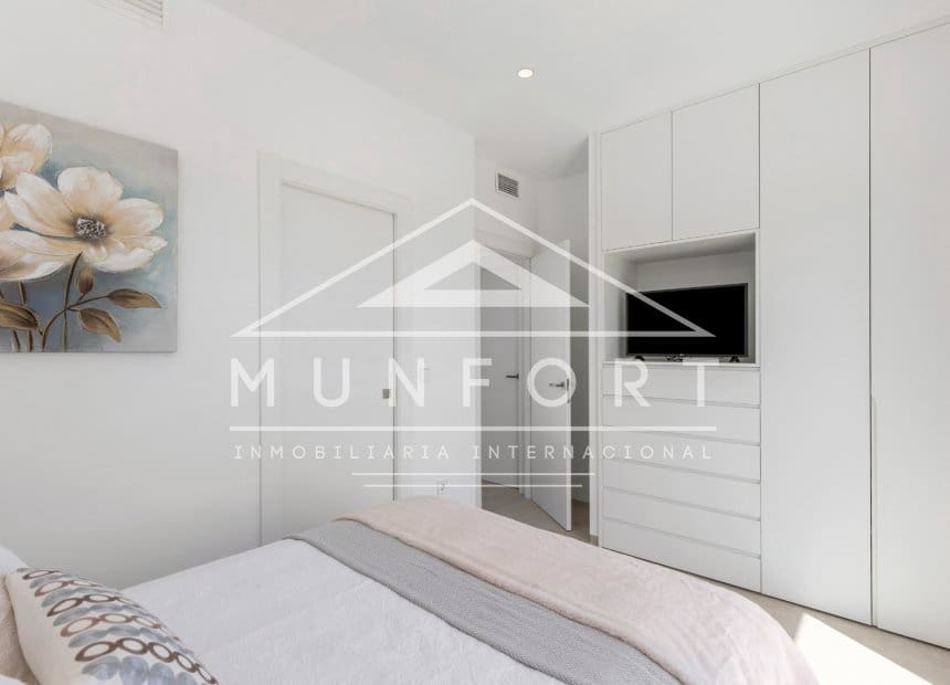 2 chambre Villa/Maison à vendre à Los Alcazares avec piscine garage - 439 000 € (Ref: 10158125)