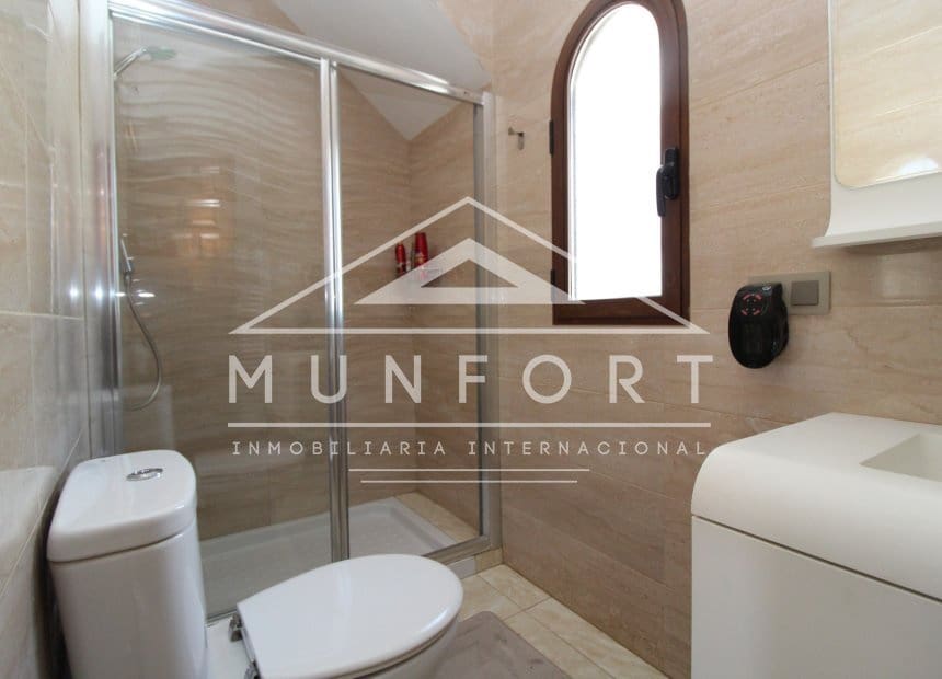 4 soveværelse Villa til salg i Villamartin med swimmingpool garage - € 700.000 (Ref: 10158347)