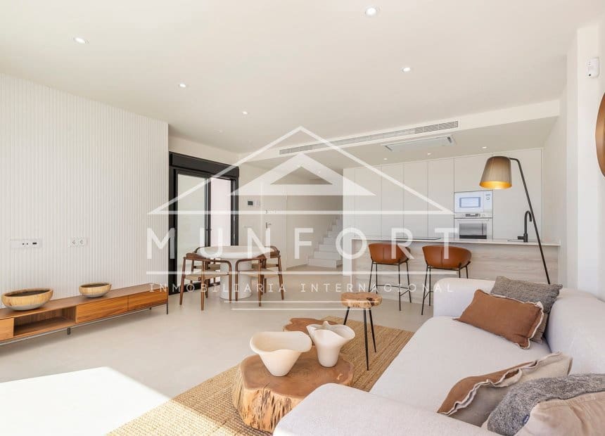 3 bedroom Villa for sale in Los Alcazares with pool garage - € 439,000 (Ref: 10158348)