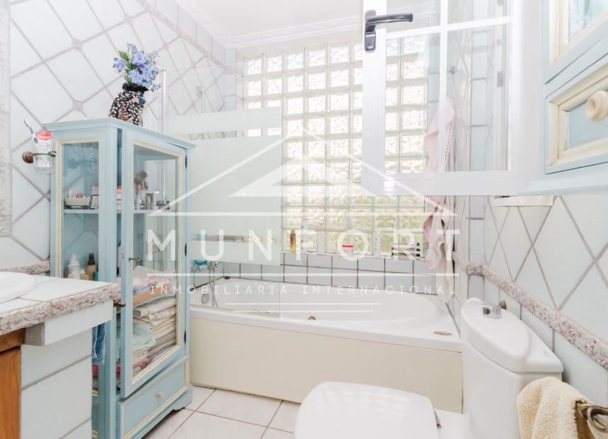 5 soveværelse Villa til salg i Torrevieja med swimmingpool garage - € 950.000 (Ref: 10158353)