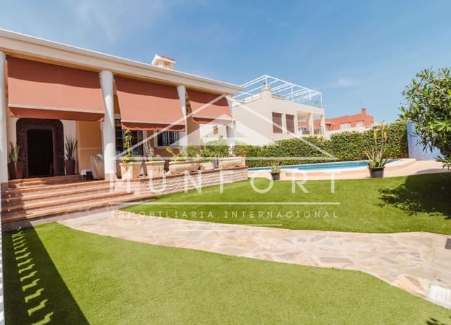 5 soveværelse Villa til salg i Cañada del Molino, Torrevieja med swimmingpool garage - € 950.000 (Ref: 10158353)