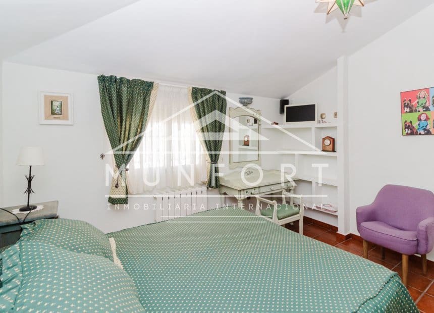 5 soveværelse Villa til salg i Torrevieja med swimmingpool garage - € 950.000 (Ref: 10158353)
