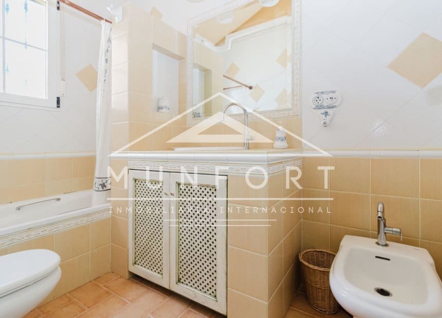 5 soveværelse Villa til salg i Torrevieja med swimmingpool garage - € 950.000 (Ref: 10158353)
