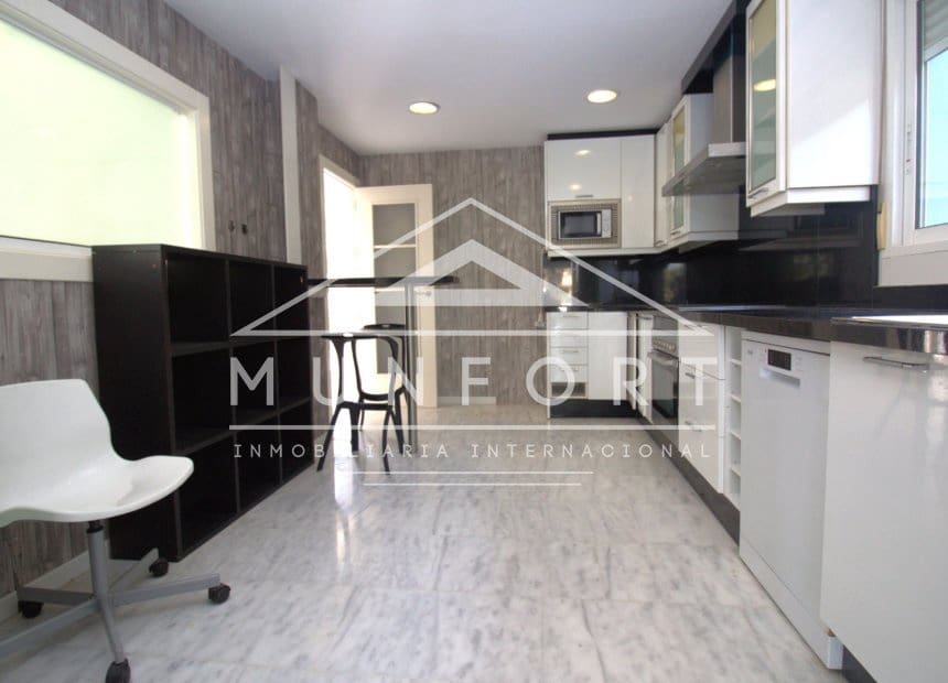 5 bedroom Villa for sale in La Manga del Mar Menor with pool - € 685,000 (Ref: 10159987)
