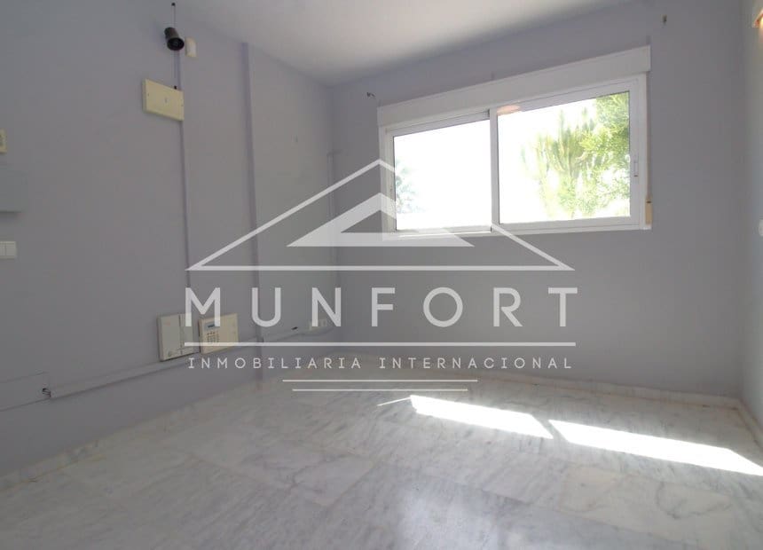 5 bedroom Villa for sale in La Manga del Mar Menor with pool - € 685,000 (Ref: 10159987)