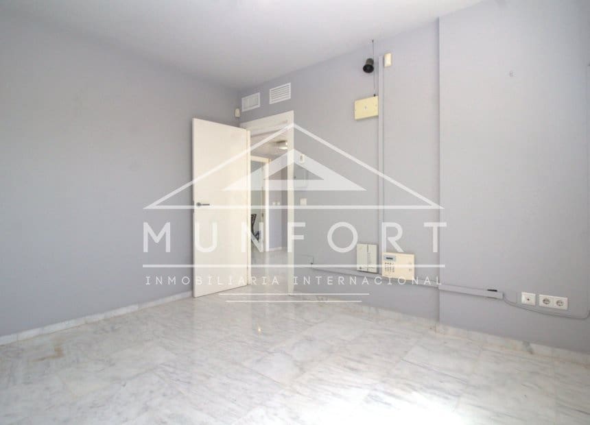 5 bedroom Villa for sale in La Manga del Mar Menor with pool - € 685,000 (Ref: 10159987)