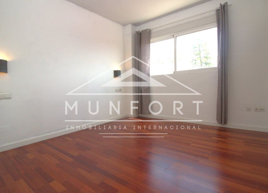 5 bedroom Villa for sale in La Manga del Mar Menor with pool - € 685,000 (Ref: 10159987)