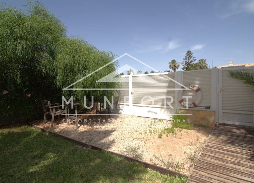 5 bedroom Villa for sale in La Manga del Mar Menor with pool - € 685,000 (Ref: 10159987)