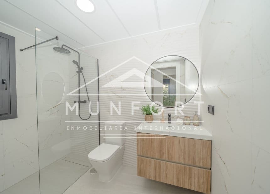 Chalet de 3 habitaciones en San Pedro del Pinatar en venta con piscina garaje - 489.000 € (Ref: 10160109)