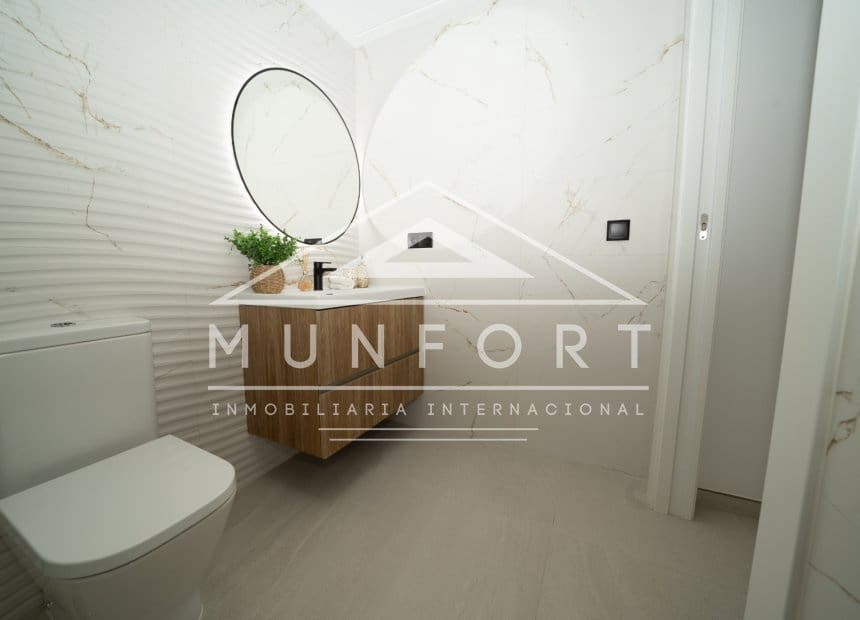 Chalet de 3 habitaciones en San Pedro del Pinatar en venta con piscina garaje - 489.000 € (Ref: 10160109)