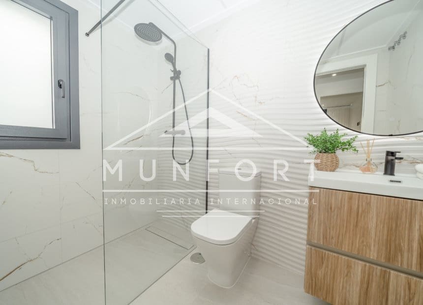 Chalet de 3 habitaciones en San Pedro del Pinatar en venta con piscina garaje - 489.000 € (Ref: 10160109)
