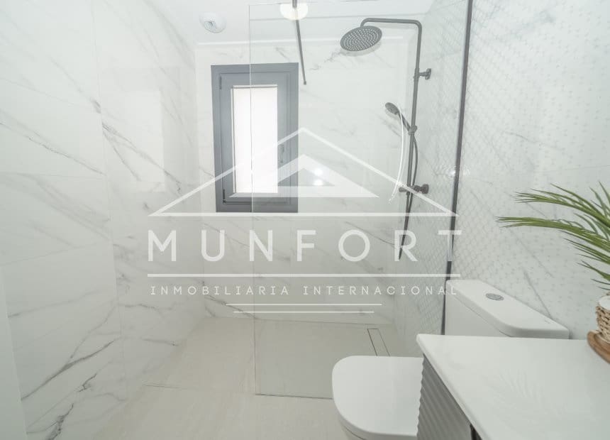 Chalet de 3 habitaciones en San Pedro del Pinatar en venta con piscina garaje - 489.000 € (Ref: 10160109)
