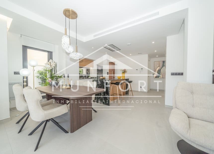 Chalet de 3 habitaciones en San Pedro del Pinatar en venta con piscina garaje - 489.000 € (Ref: 10160109)