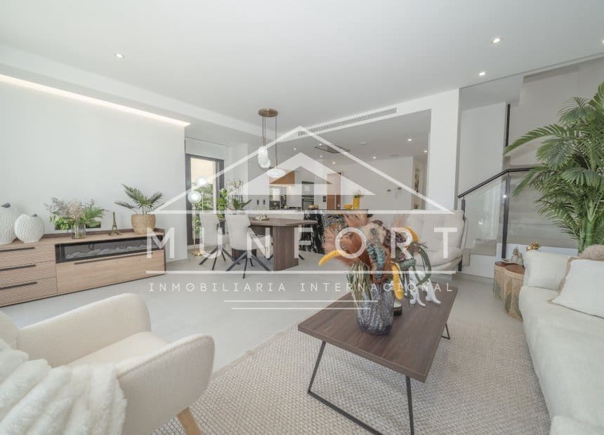 Chalet de 3 habitaciones en San Pedro del Pinatar en venta con piscina garaje - 489.000 € (Ref: 10160109)