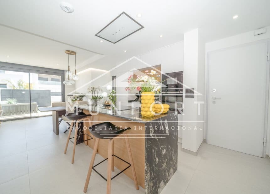 Chalet de 3 habitaciones en San Pedro del Pinatar en venta con piscina garaje - 489.000 € (Ref: 10160109)