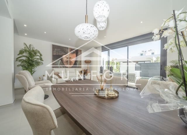 Chalet de 3 habitaciones en San Pedro del Pinatar ciudad, San Pedro del Pinatar en venta con piscina garaje - 489.000 € (Ref: 10160109)