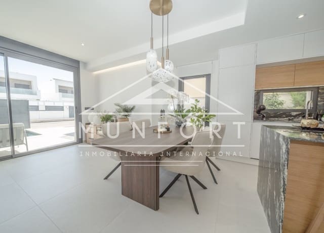 Chalet de 3 habitaciones en San Pedro del Pinatar ciudad, San Pedro del Pinatar en venta con piscina garaje - 489.000 € (Ref: 10160109)