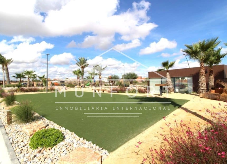 3 bedroom Villa for sale in Roldan with pool - € 419,900 (Ref: 10160110)