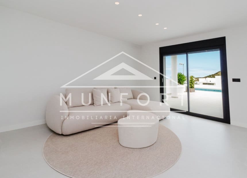 4 bedroom Villa for sale in Ciudad Quesada with pool garage - € 819,500 (Ref: 10160287)