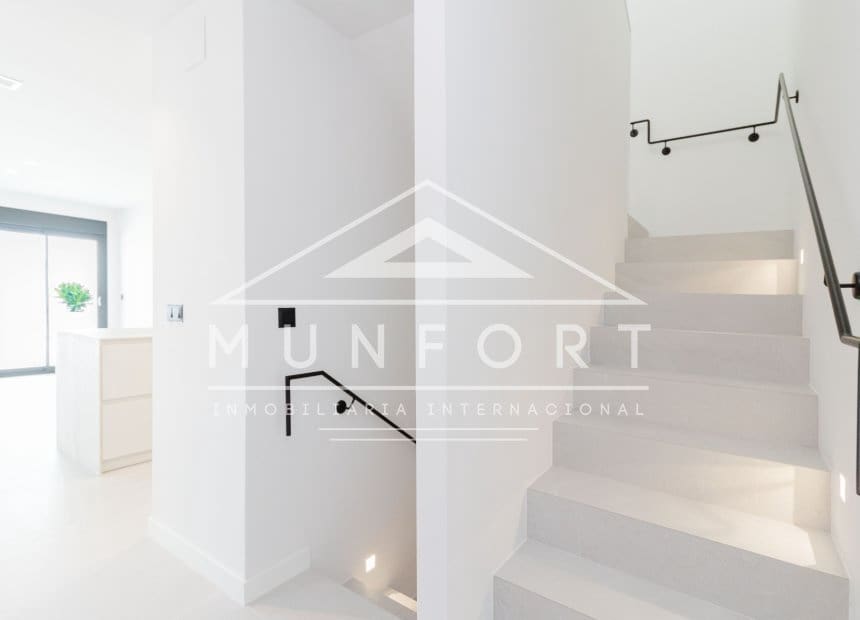 4 bedroom Villa for sale in Ciudad Quesada with pool garage - € 819,500 (Ref: 10160287)