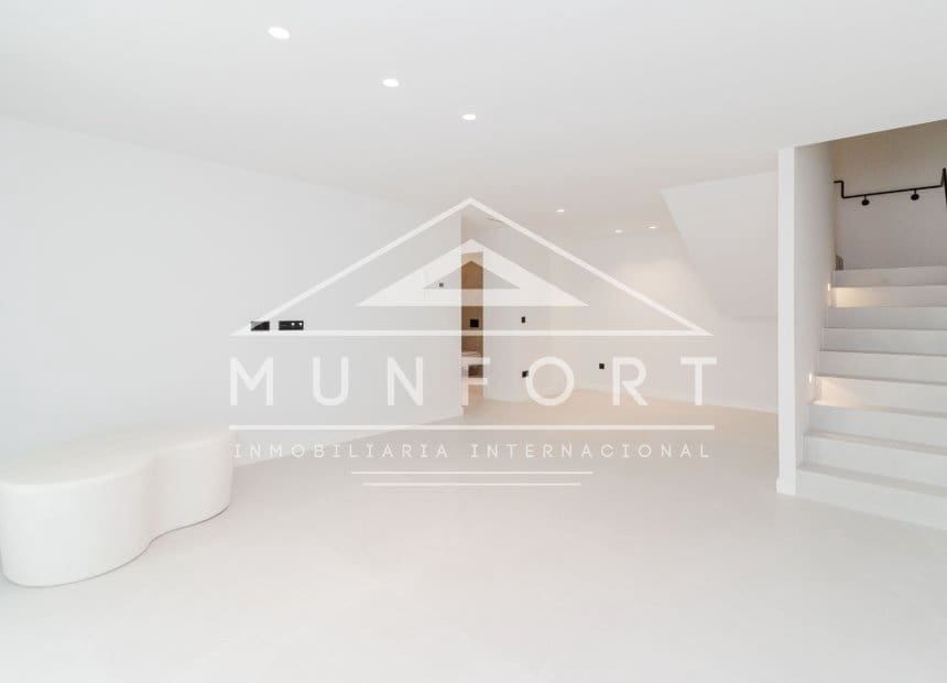 4 bedroom Villa for sale in Ciudad Quesada with pool garage - € 819,500 (Ref: 10160287)