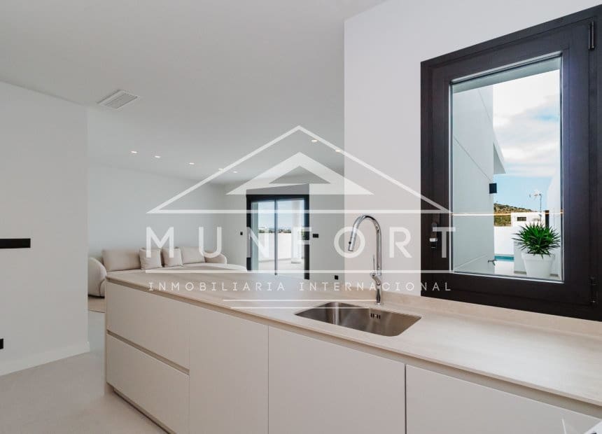 4 bedroom Villa for sale in Ciudad Quesada with pool garage - € 819,500 (Ref: 10160287)