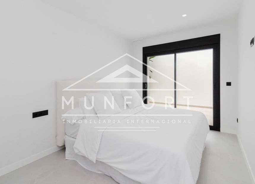 4 bedroom Villa for sale in Ciudad Quesada with pool garage - € 819,500 (Ref: 10160287)