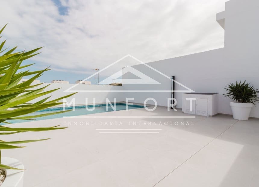 4 bedroom Villa for sale in Ciudad Quesada with pool garage - € 819,500 (Ref: 10160287)