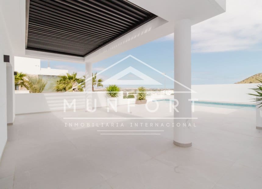 4 bedroom Villa for sale in Ciudad Quesada with pool garage - € 819,500 (Ref: 10160287)
