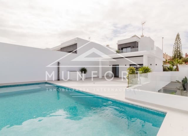 4 bedroom Villa for sale in Ciudad Quesada, Rojales with pool garage - € 819,500 (Ref: 10160287)