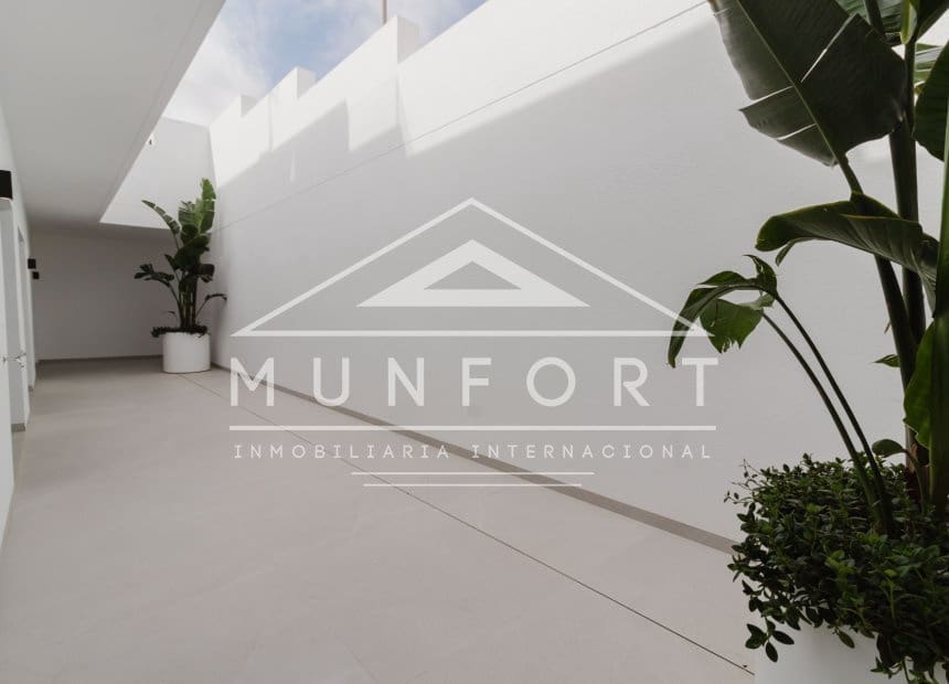 4 bedroom Villa for sale in Ciudad Quesada with pool garage - € 819,500 (Ref: 10160287)