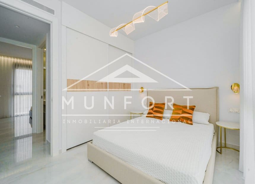 4 bedroom Villa for sale in Orihuela Costa with pool - € 995,000 (Ref: 10163250)