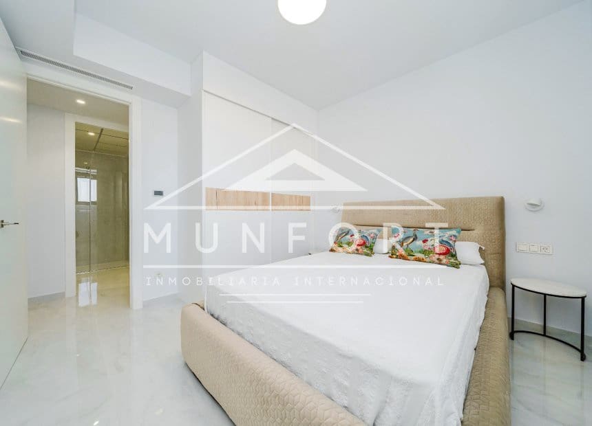 4 bedroom Villa for sale in Orihuela Costa with pool - € 995,000 (Ref: 10163250)
