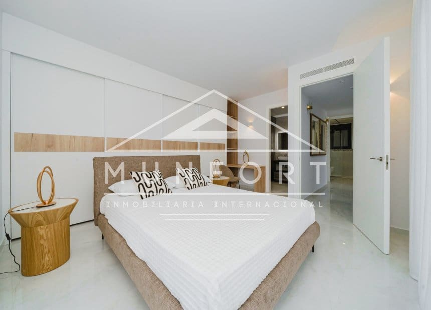 4 bedroom Villa for sale in Orihuela Costa with pool - € 995,000 (Ref: 10163250)