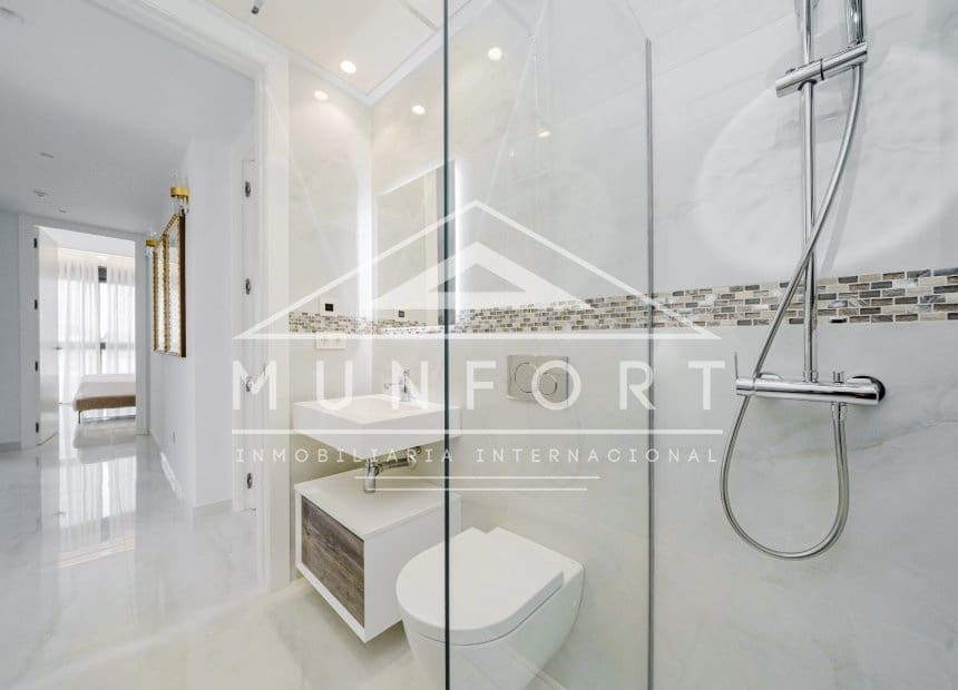 4 bedroom Villa for sale in Orihuela Costa with pool - € 995,000 (Ref: 10163250)