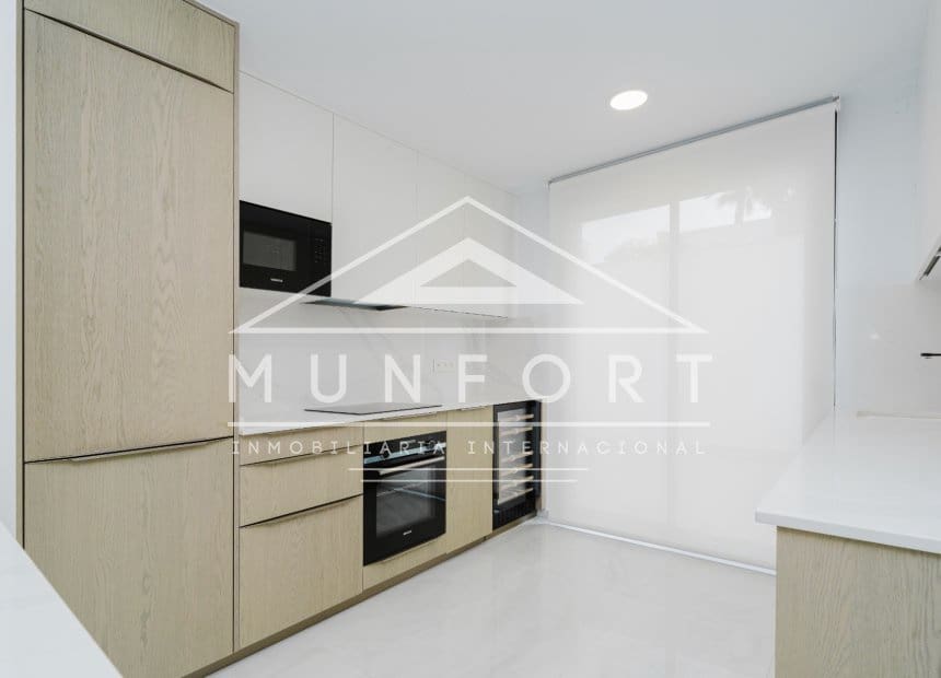 4 bedroom Villa for sale in Orihuela Costa with pool - € 995,000 (Ref: 10163250)