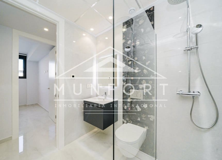 4 bedroom Villa for sale in Orihuela Costa with pool - € 995,000 (Ref: 10163250)