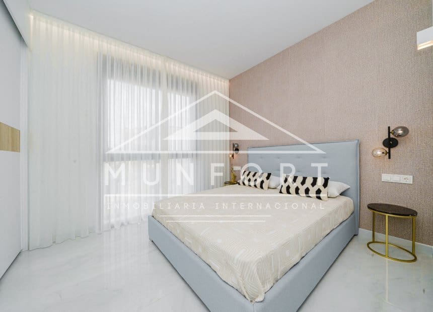 4 bedroom Villa for sale in Orihuela Costa with pool - € 995,000 (Ref: 10163250)