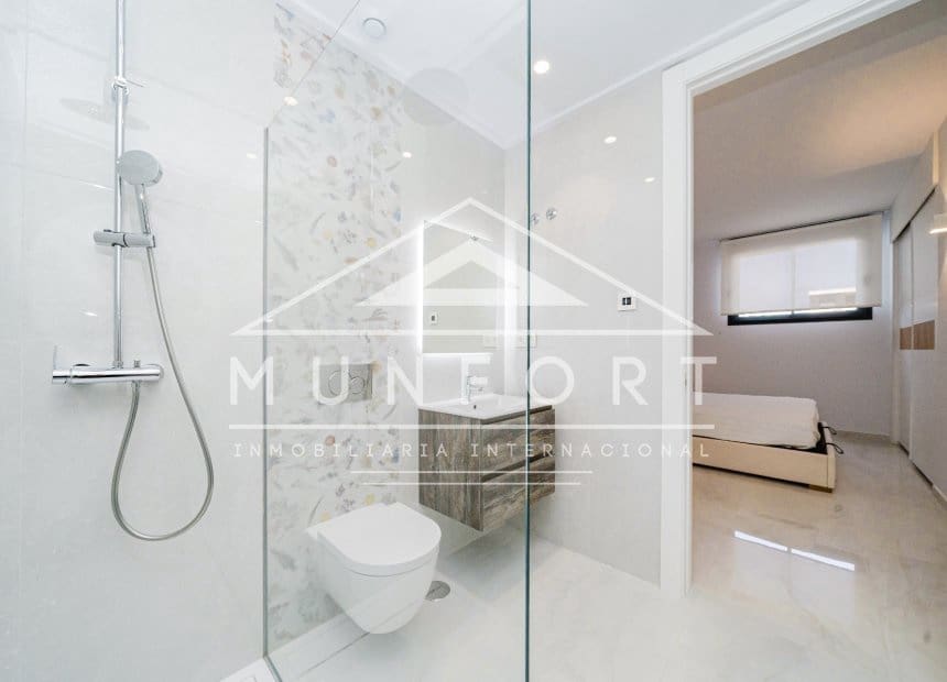 4 bedroom Villa for sale in Orihuela Costa with pool - € 995,000 (Ref: 10163250)