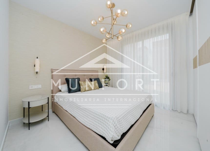 4 bedroom Villa for sale in Orihuela Costa with pool - € 995,000 (Ref: 10163250)
